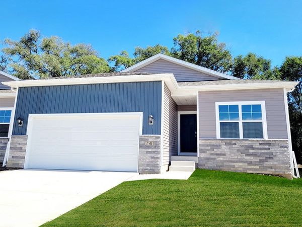 1082 Daisy Lane, Waukee, IA 50263