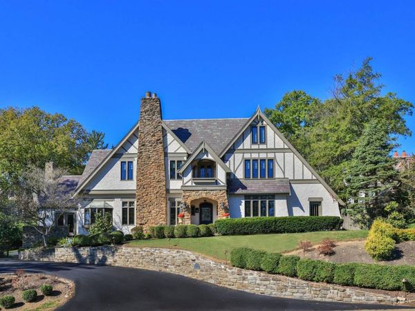 1121 Edwards Road, Cincinnati, OH 45208