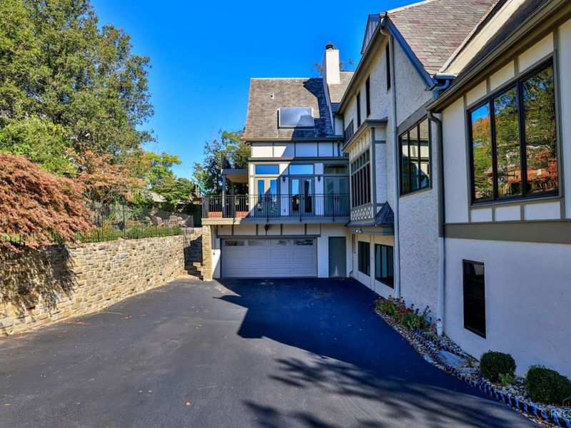 1121 Edwards Road, Cincinnati, OH 45208 Photo 9