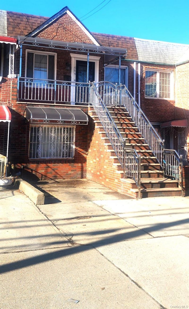 664 Remsen Avenue, Brooklyn, NY 11236 Main Photo