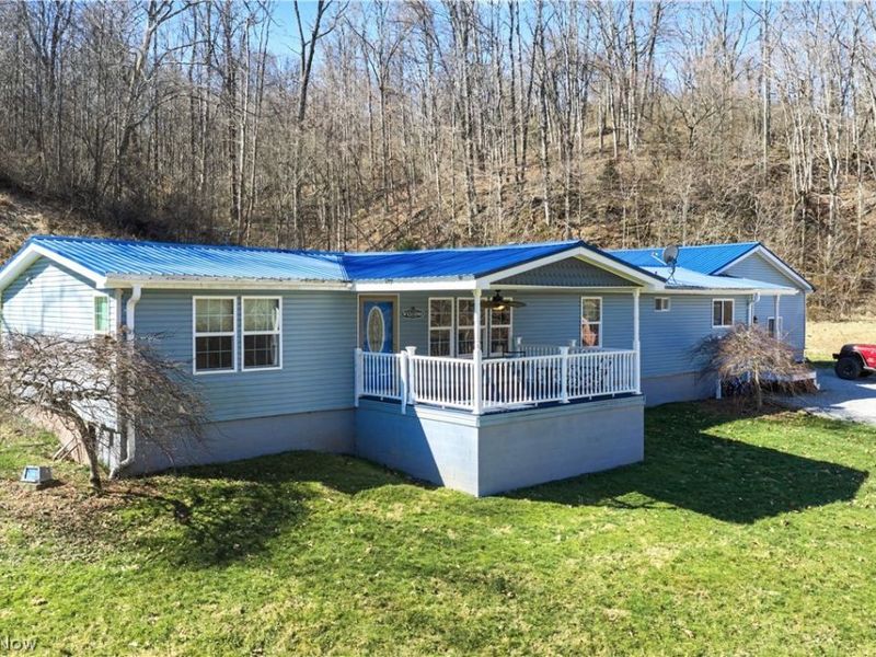 1201 Congress Road, Belpre, OH 45714 Photo 2