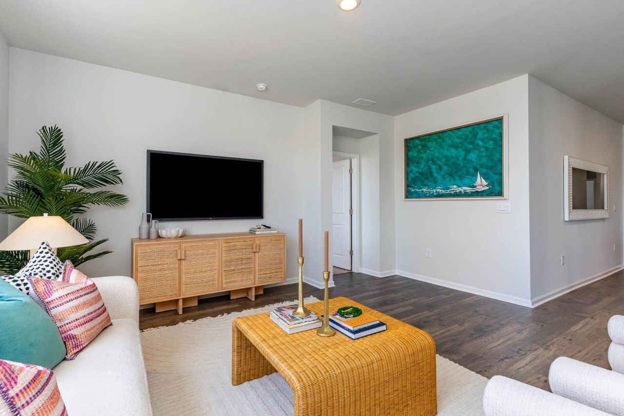 1019 Ridgeford Dr. Photo 14