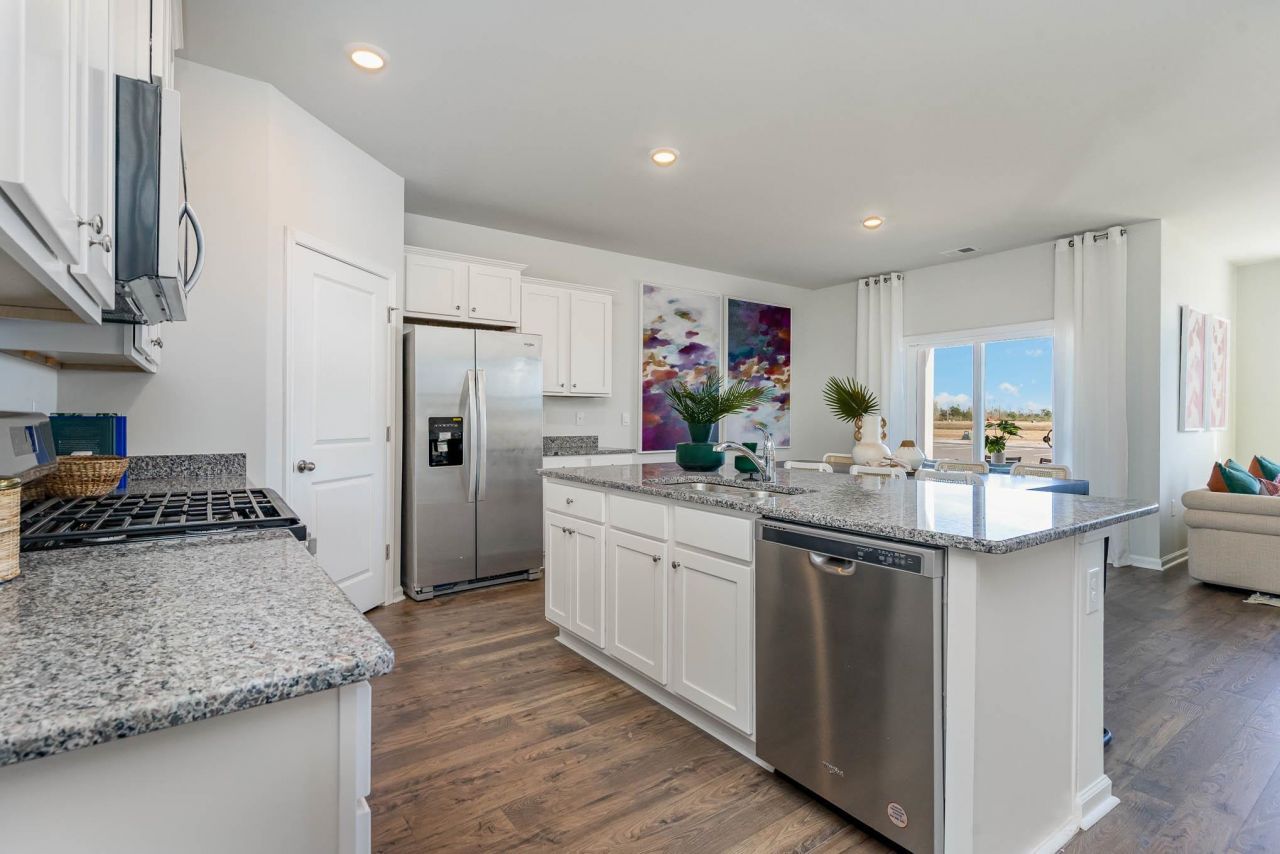 1019 Ridgeford Dr. Photo 6