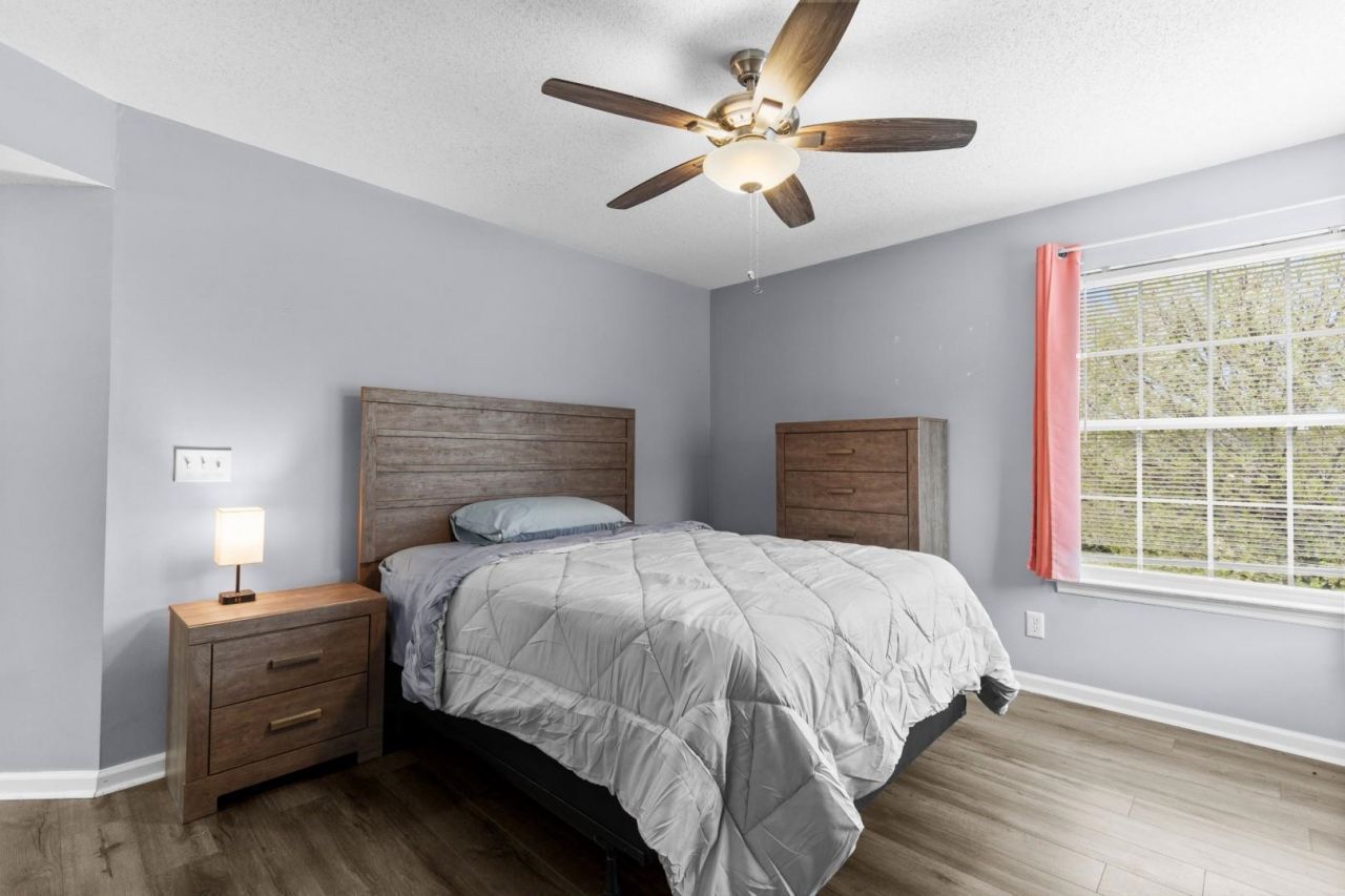 2268 Clearwater Dr. Photo 14