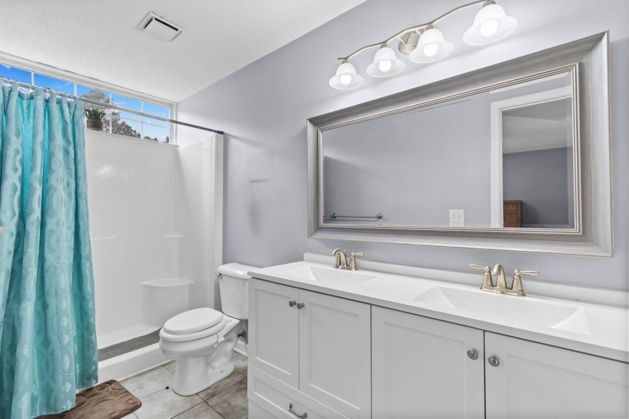 2268 Clearwater Dr. Photo 16