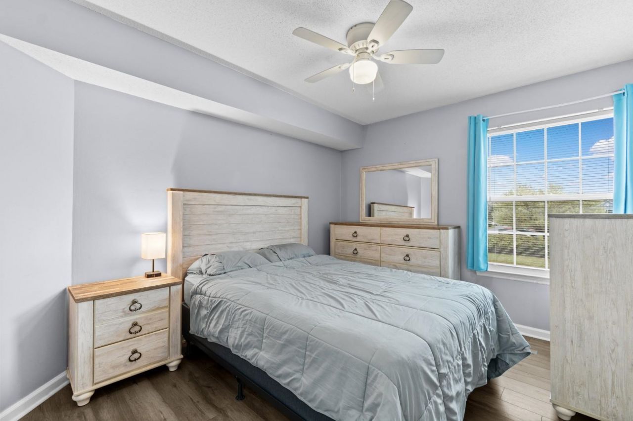 2268 Clearwater Dr. Photo 17