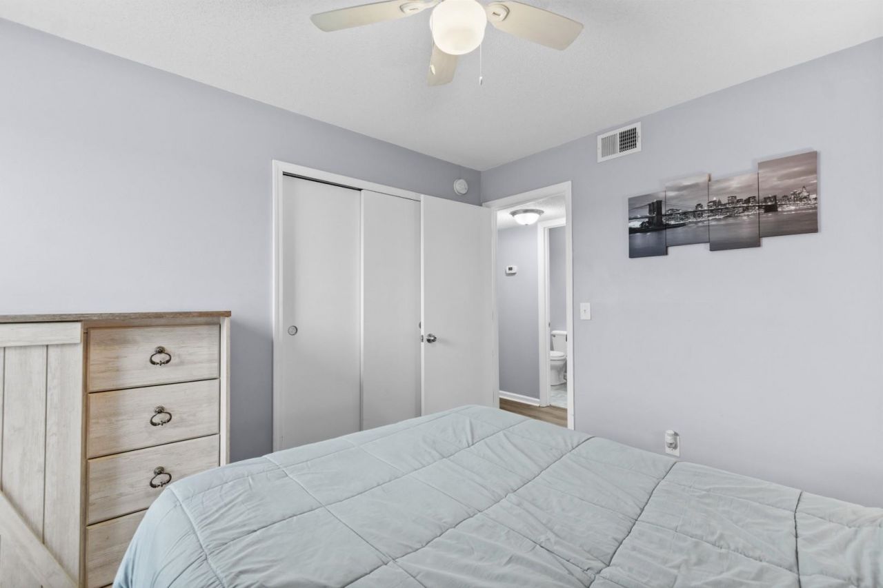 2268 Clearwater Dr. Photo 18