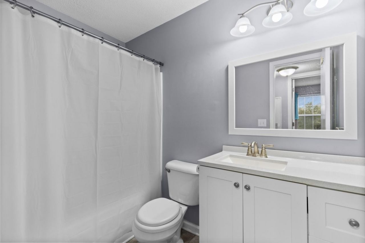 2268 Clearwater Dr. Photo 19