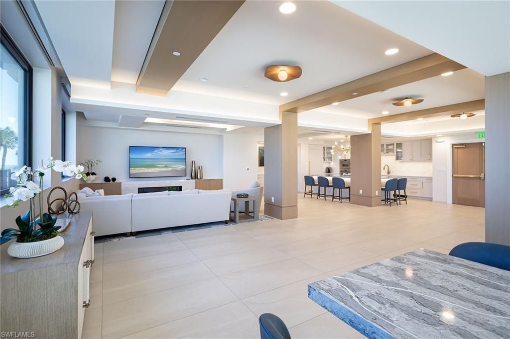 4005 Gulf Shore Blvd N, Unit 100, Naples, FL 34103 Photo