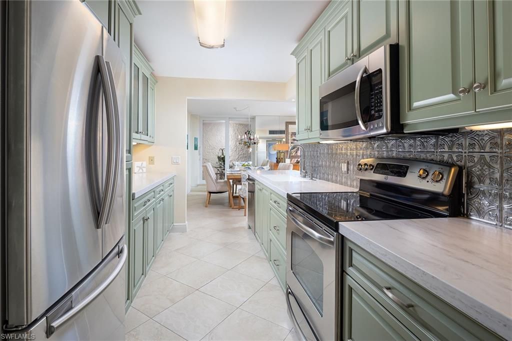 4005 Gulf Shore Blvd N, Unit 100, Naples, FL 34103 Photo