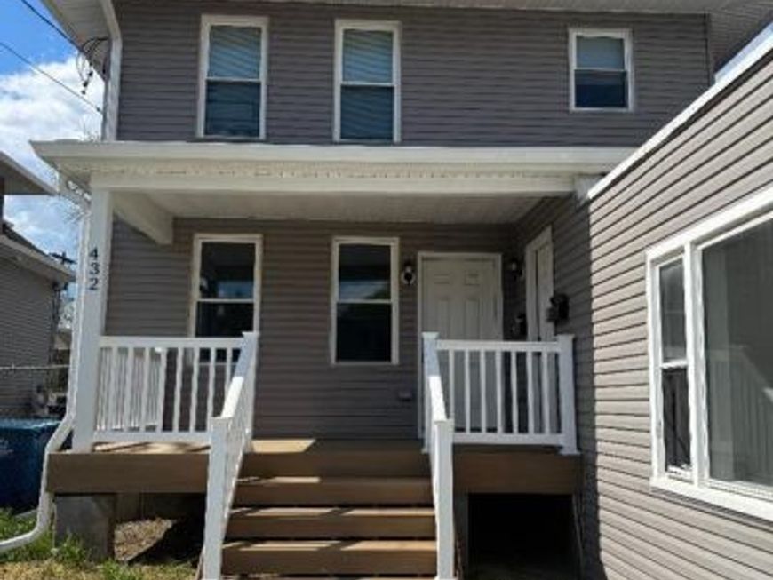 432 W Bridge Street, Morrisville, PA 19067 Main Photo