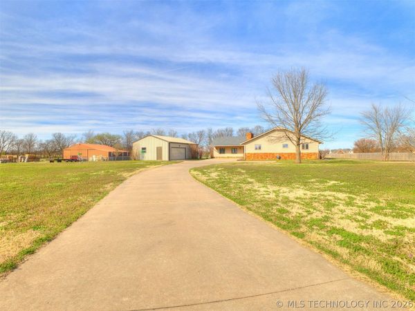 26 Sunshine Lane , Pryor, OK 74361