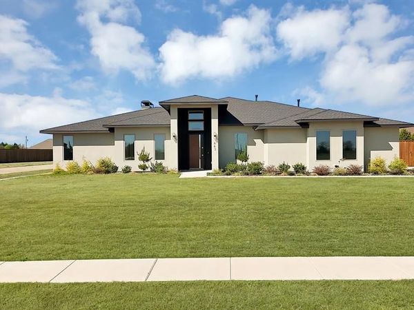 443 Whispering Way , Red Oak, TX 75154