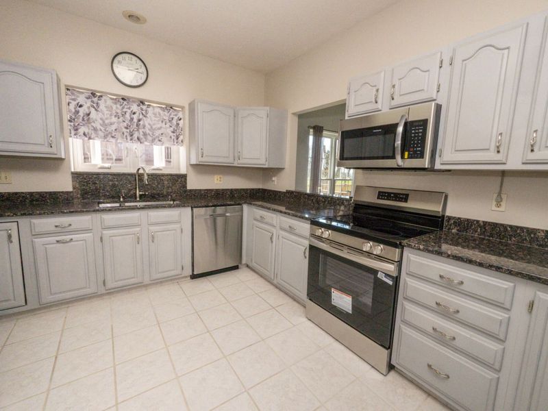 10759 Crown Pointe Drive, Union, KY 41091 Photo 9