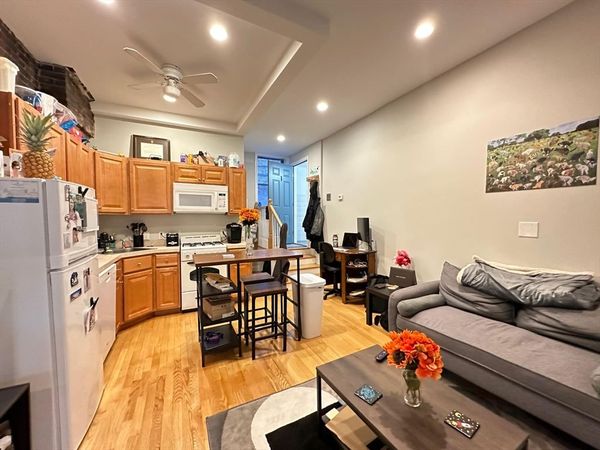204 Endicott St, Unit 1, Boston, MA 02113