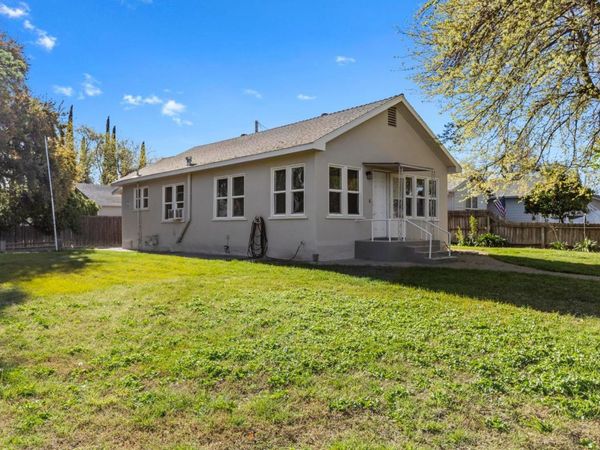 1003 Fourth St, Colusa, CA 95932