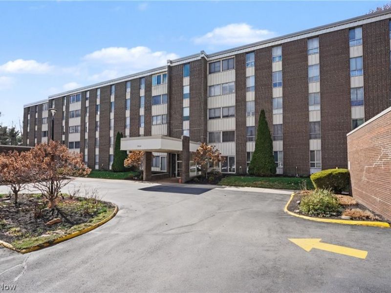 3064 Kent Road, Unit 403, Stow, OH 44224 Photo 1