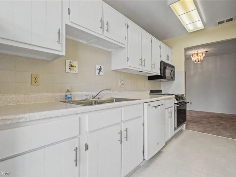 3064 Kent Road, Unit 403, Stow, OH 44224 Photo 10