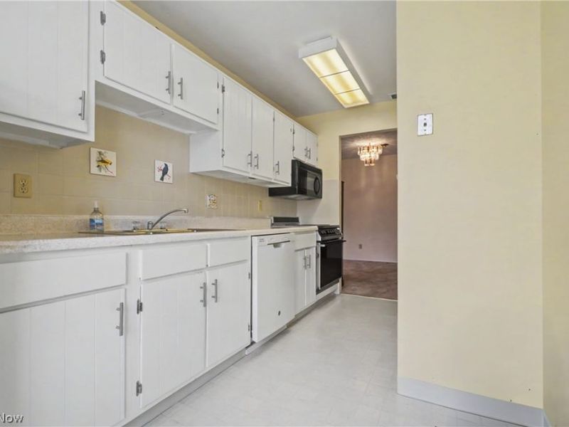 3064 Kent Road, Unit 403, Stow, OH 44224 Photo 11