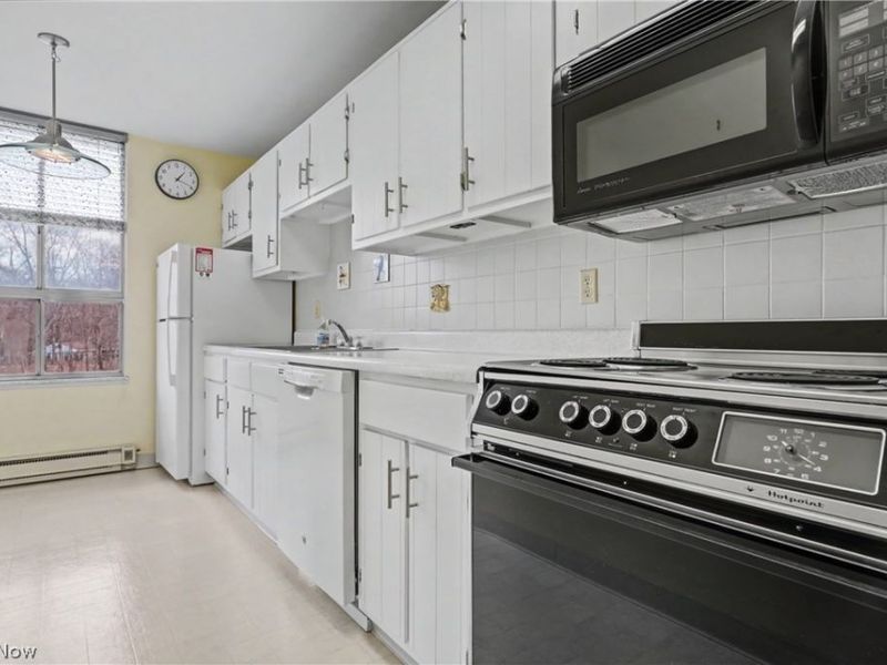 3064 Kent Road, Unit 403, Stow, OH 44224 Photo 12