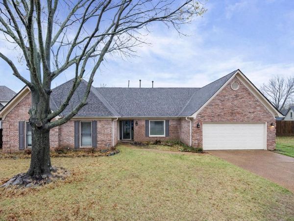 3904 BLUE SHORE CV, Lakeland, TN 38002