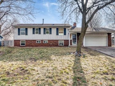 13850 Garrett Avenue, Apple Valley, MN 55124