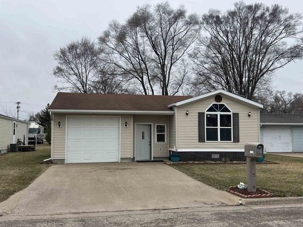 1529 S 12th Street, Prairie Du Chien, WI 53821