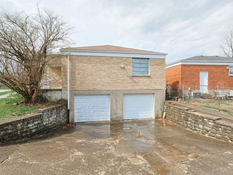 5360 Carefree Court, Cincinnati, OH 45238 Photo 25