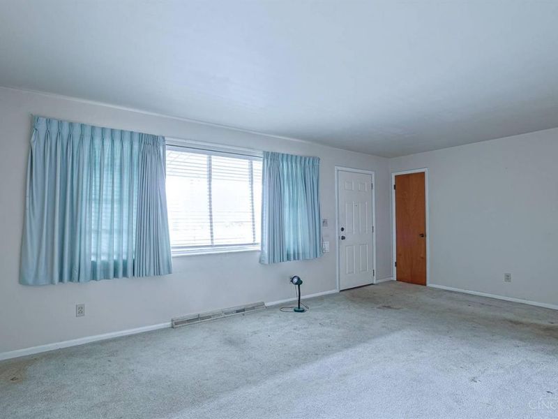 5360 Carefree Court, Cincinnati, OH 45238 Photo 7