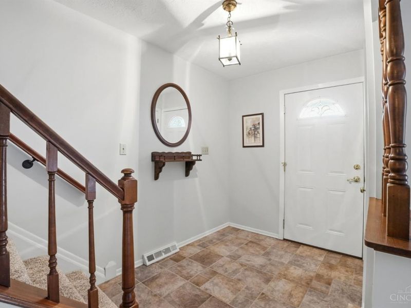 4366 Runningfawn, Green Township, OH 45247 Photo 6