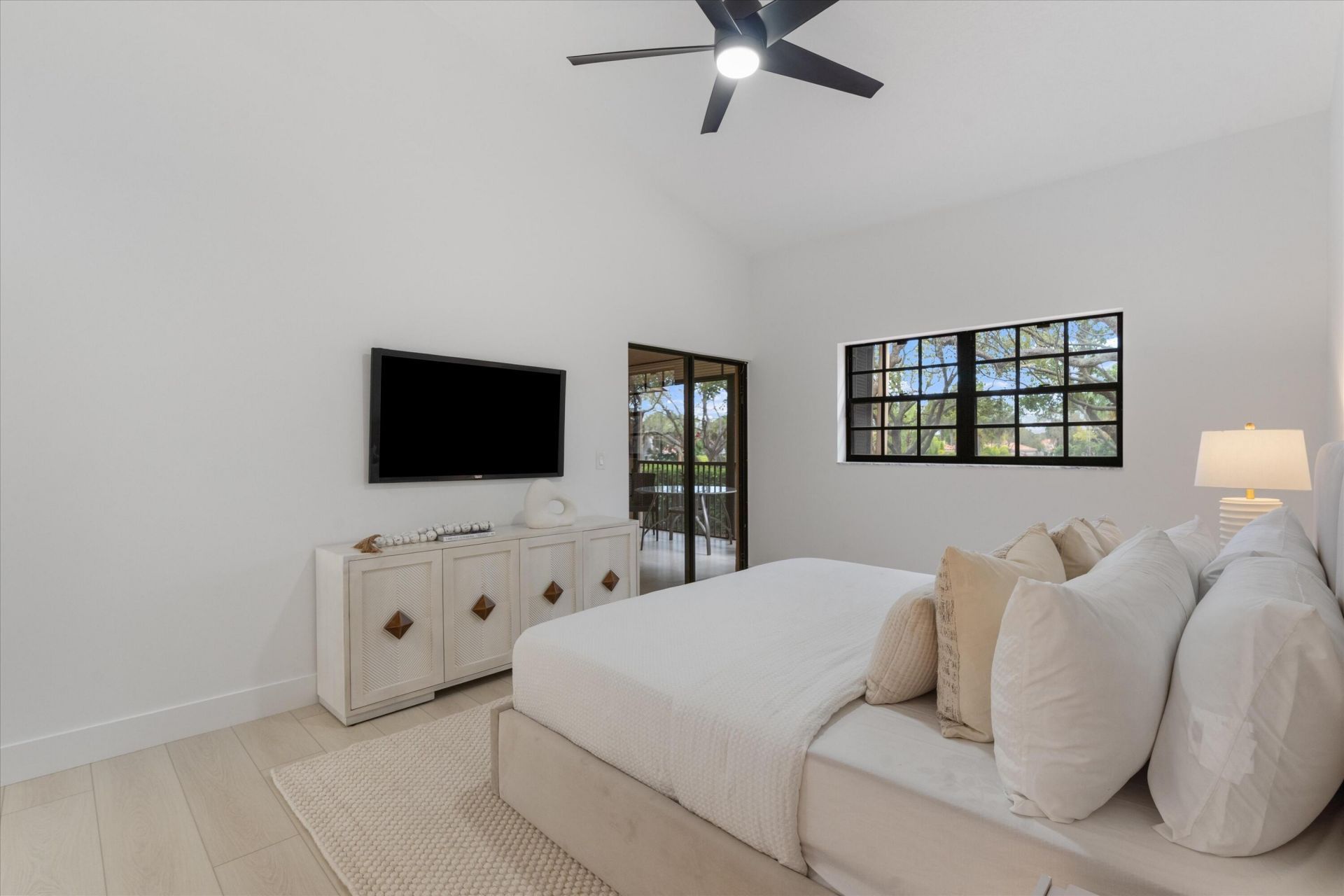 17340 Boca Club Boulevard, Unit 703, Boca Raton, FL 33487 Photo