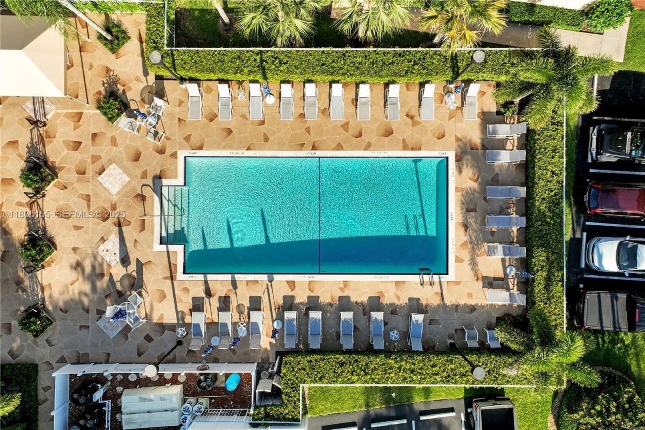 17340 Boca Club Boulevard, Unit 703, Boca Raton, FL 33487 Photo