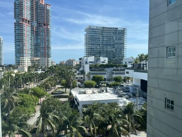 110 Washington Avenue, Unit 1717, Miami Beach, FL 33139 Photo