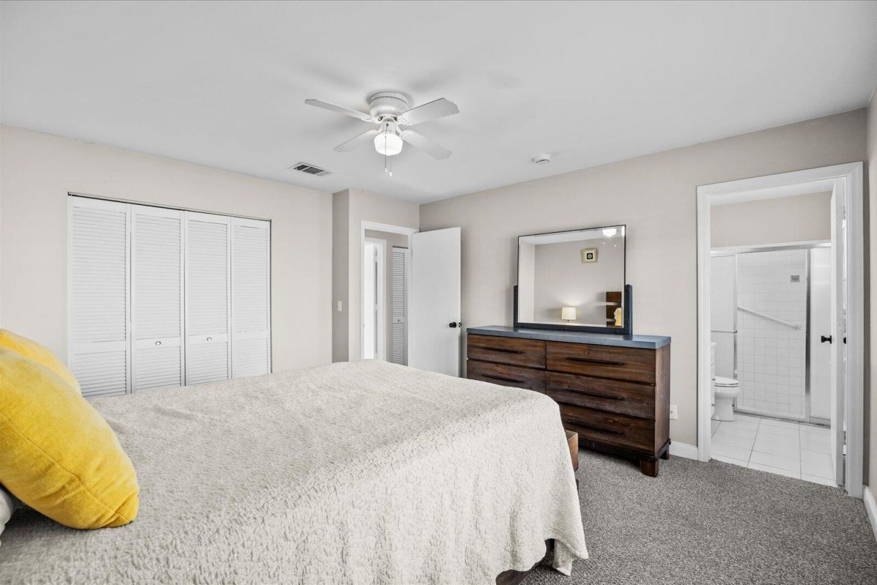 1673 SE Lyngate Drive, Port Saint Lucie, FL 34952 Photo