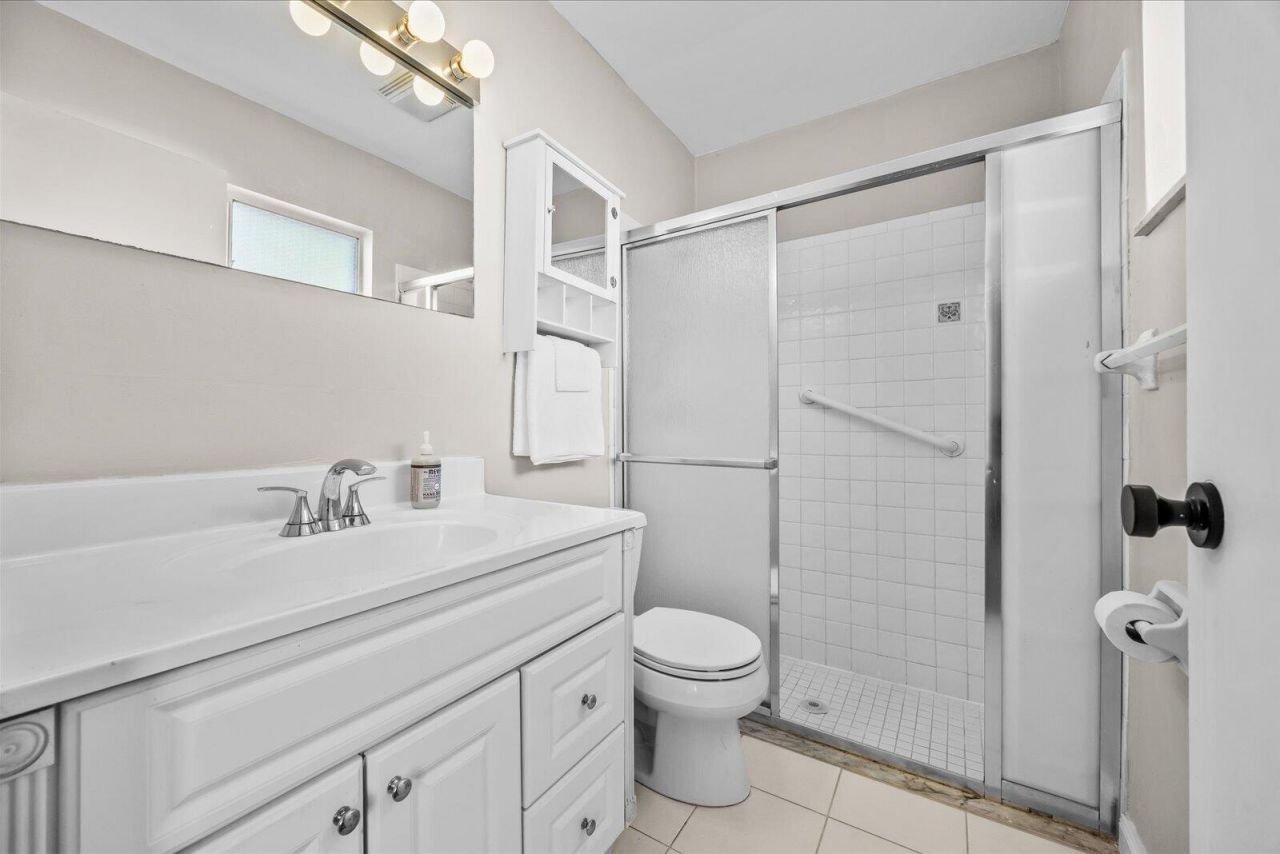 1673 SE Lyngate Drive, Port Saint Lucie, FL 34952 Photo