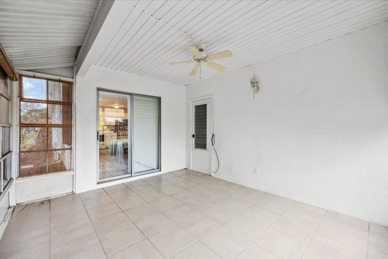 1673 SE Lyngate Drive, Port Saint Lucie, FL 34952 Photo