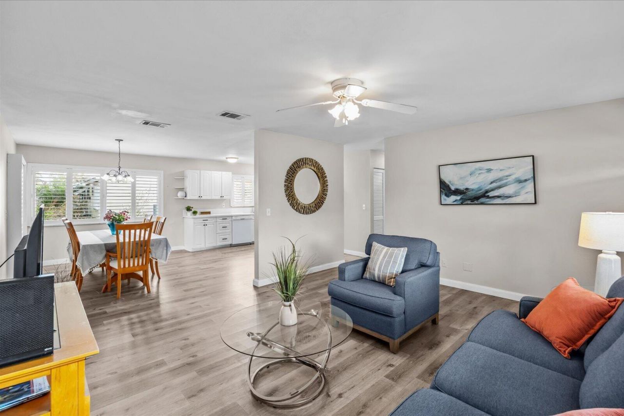 1673 SE Lyngate Drive, Port Saint Lucie, FL 34952 Photo