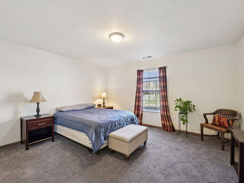 7801 Meadowlark Lane S, Reynoldsburg, OH 43068 Photo 16