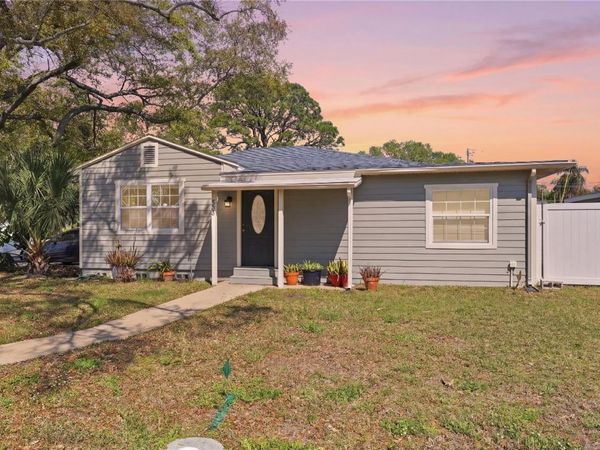 733 61ST AVENUE NE, ST PETERSBURG, FL 33703