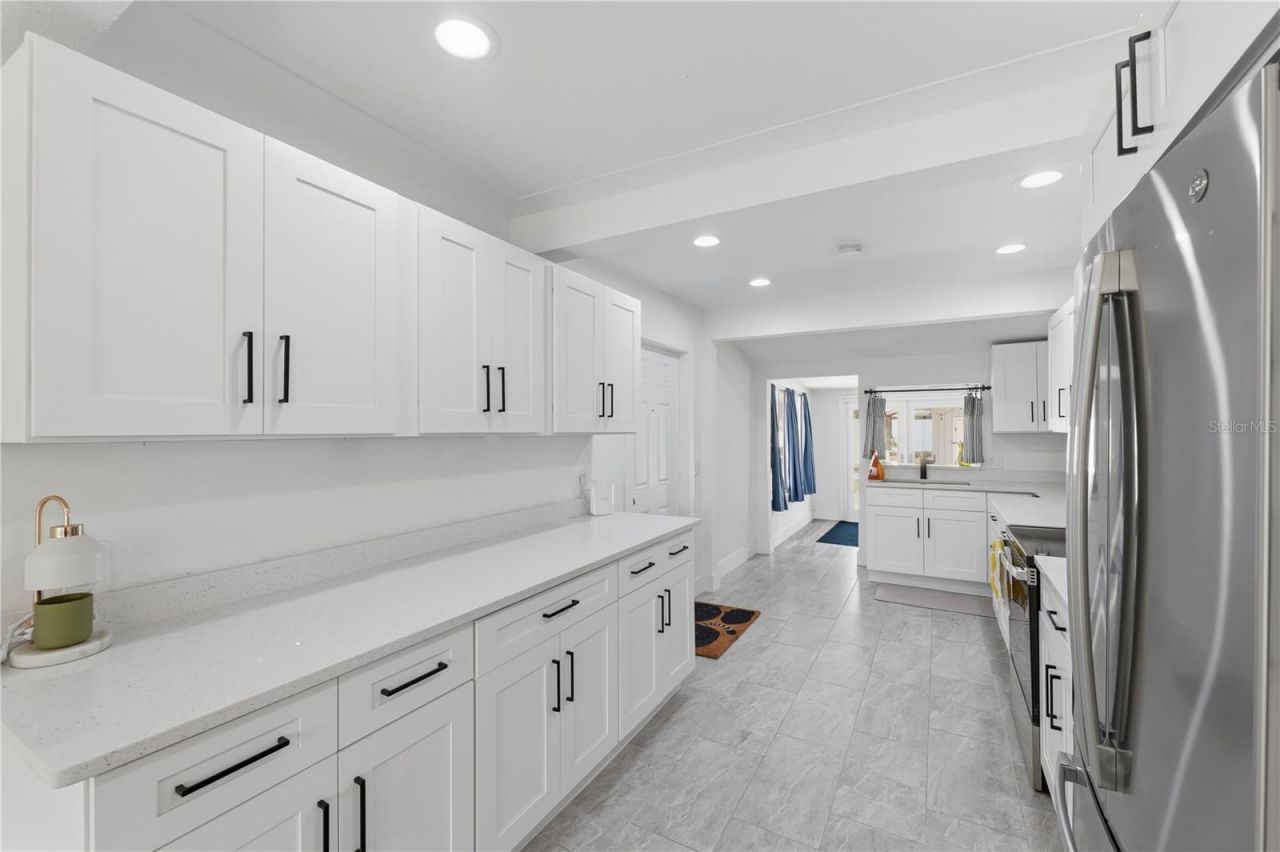 733 61st Avenue Ne, Saint Petersburg, FL 33703 Photo