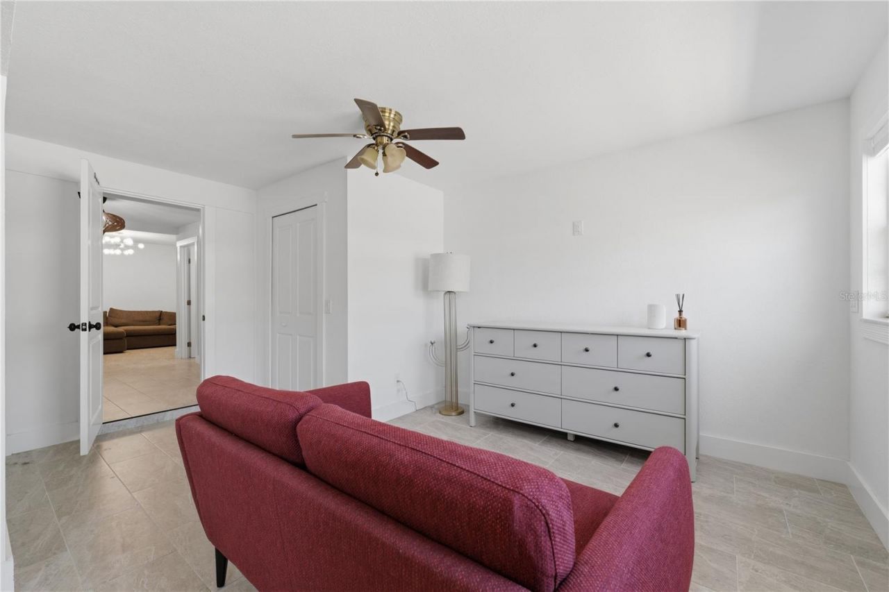 733 61st Avenue Ne, Saint Petersburg, FL 33703 Photo