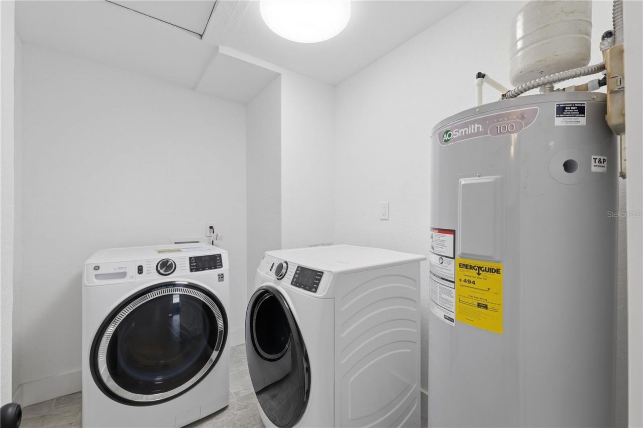 733 61st Avenue Ne, Saint Petersburg, FL 33703 Photo