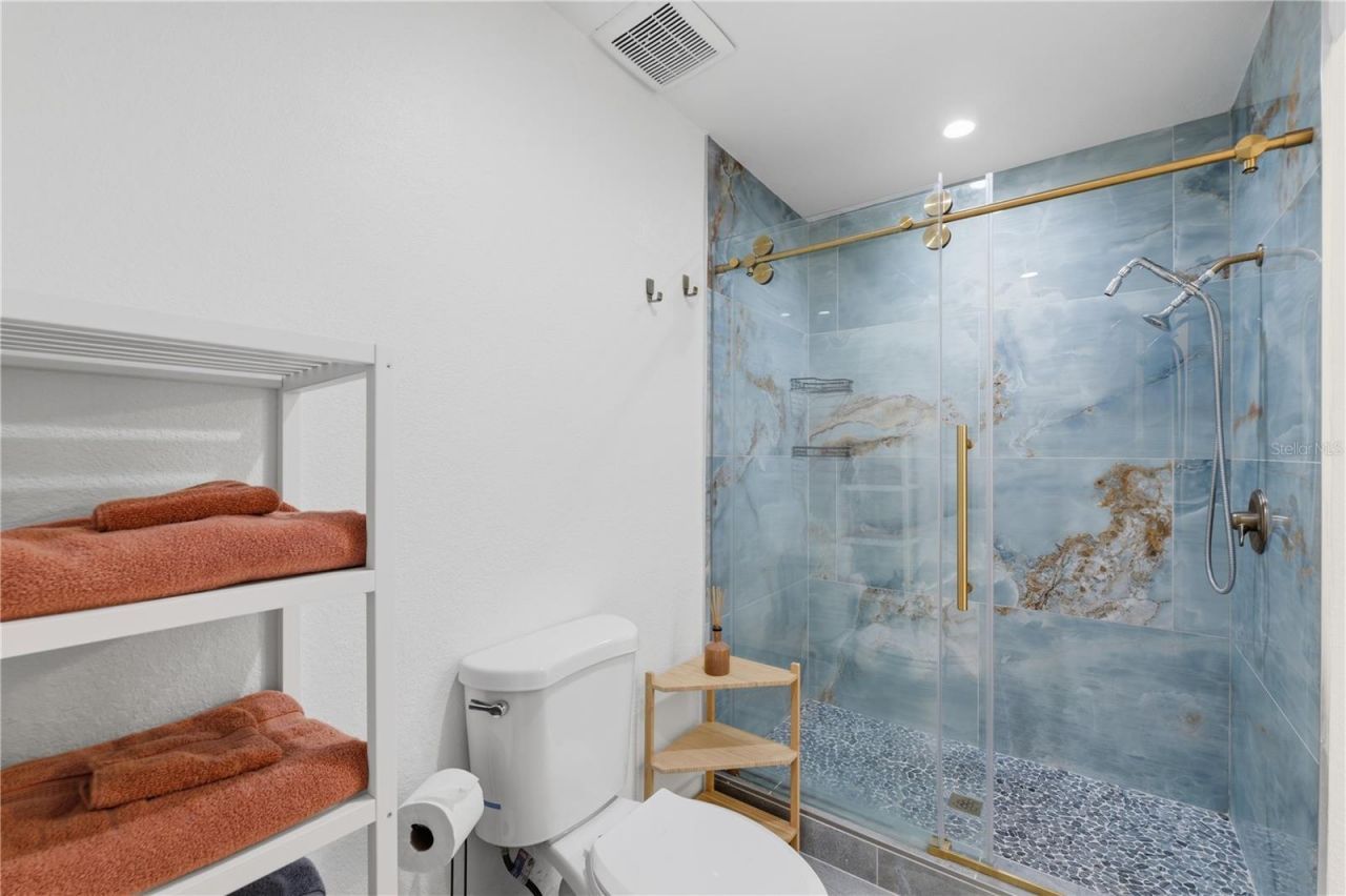 733 61st Avenue Ne, Saint Petersburg, FL 33703 Photo