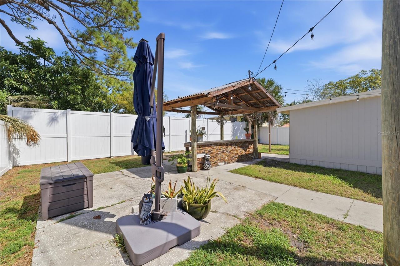 733 61st Avenue Ne, Saint Petersburg, FL 33703 Photo