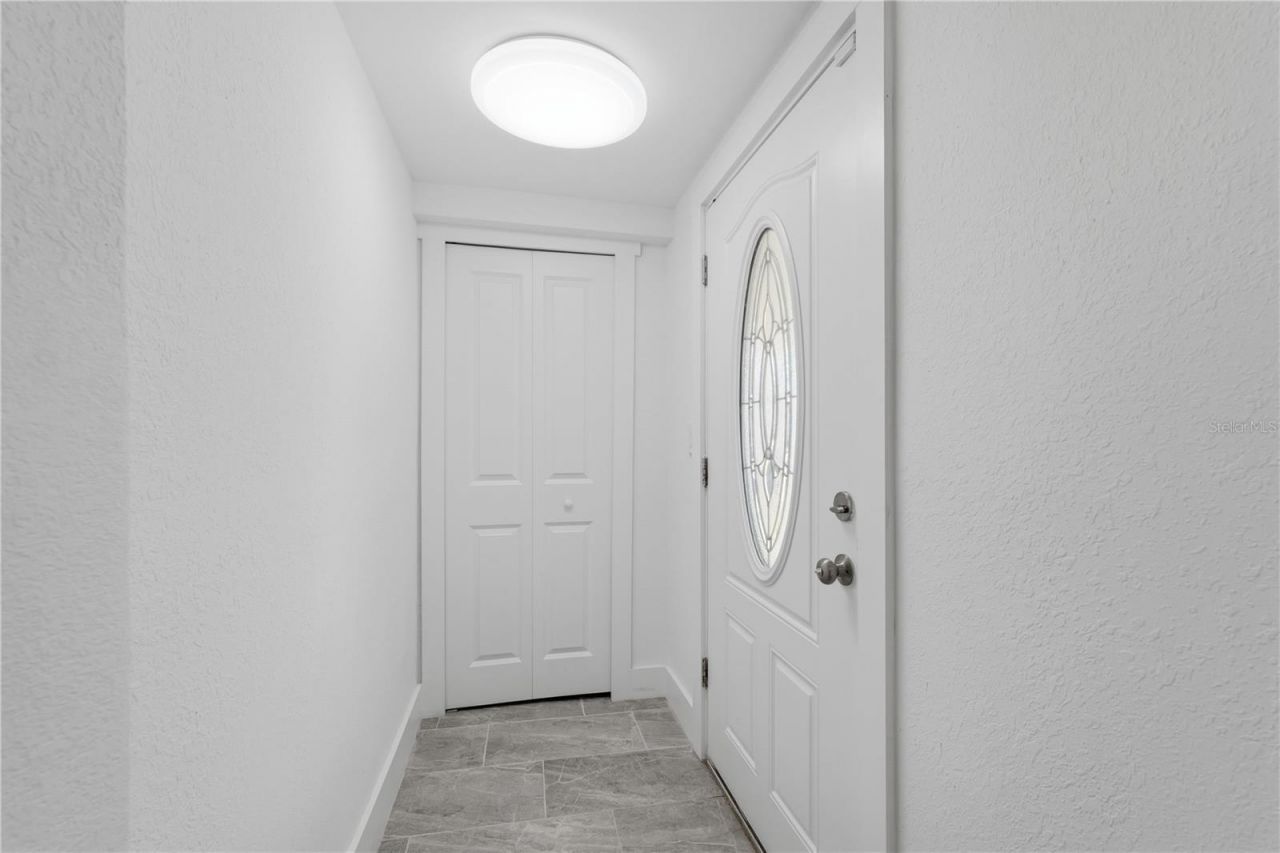 733 61st Avenue Ne, Saint Petersburg, FL 33703 Photo