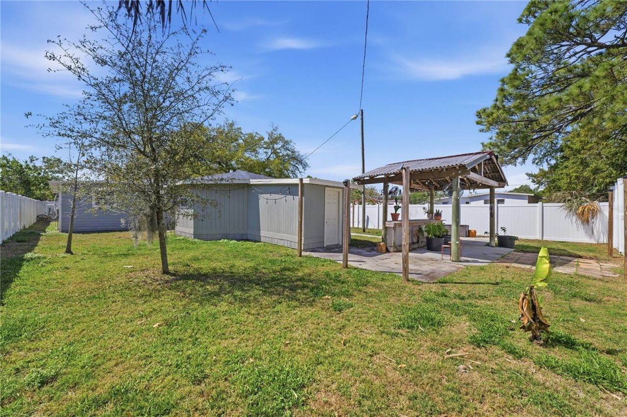 733 61st Avenue Ne, Saint Petersburg, FL 33703 Photo