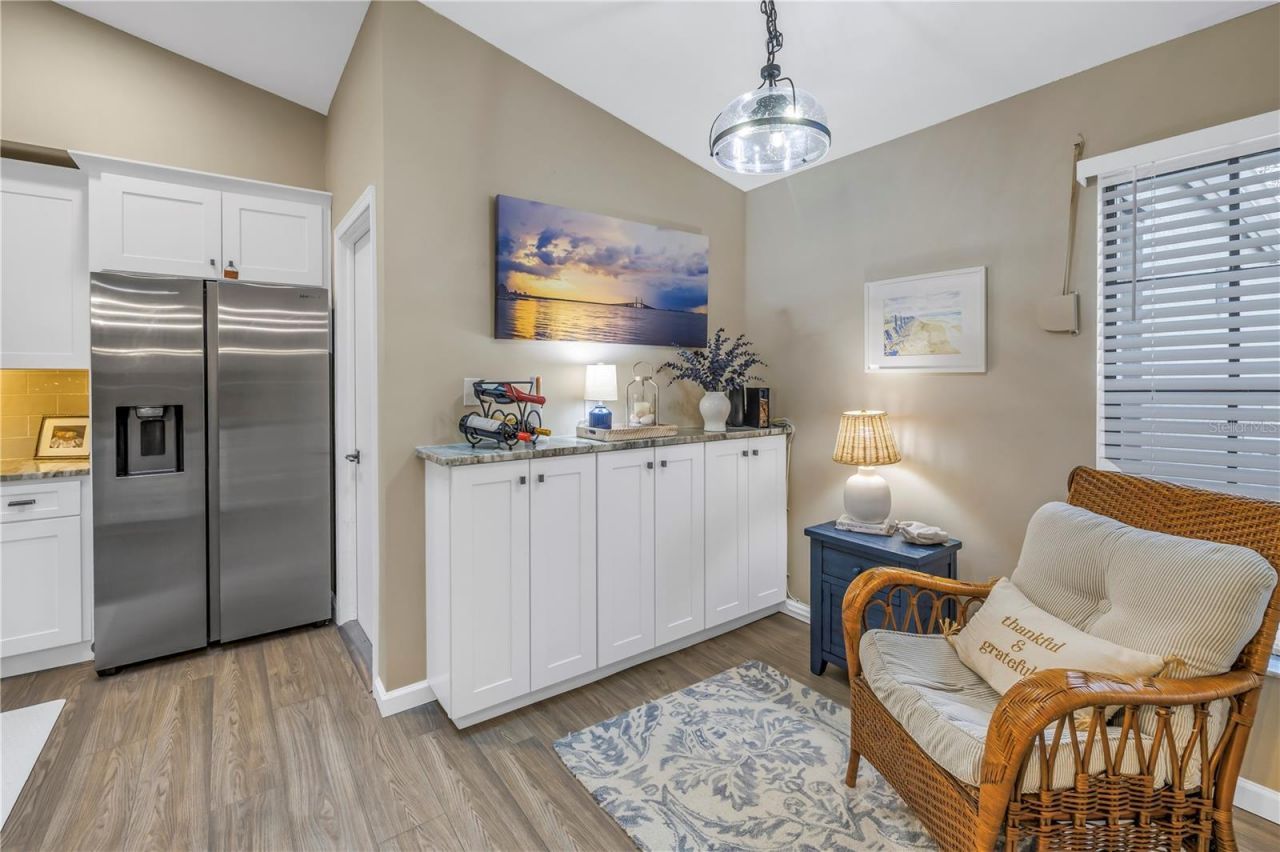 912 Myakka Court Ne, Saint Petersburg, FL 33702 Photo