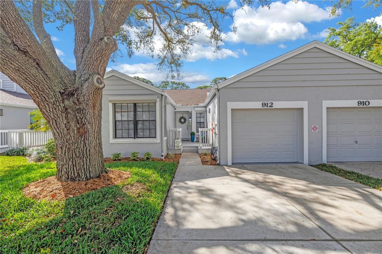 912 Myakka Court Ne, Saint Petersburg, FL 33702 Photo