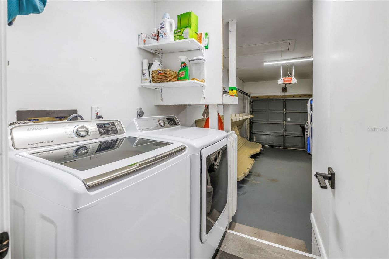 912 Myakka Court Ne, Saint Petersburg, FL 33702 Photo