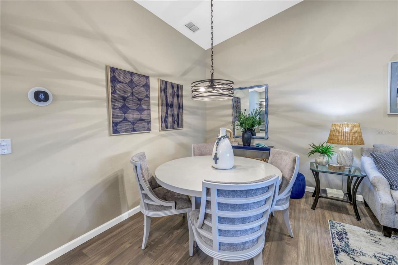 912 Myakka Court Ne, Saint Petersburg, FL 33702 Photo